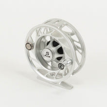 Load image into Gallery viewer, Hatch Finatic 5 Plus Fly Reel 5-6-7 RHR
