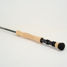 Load image into Gallery viewer, Scott Sector 890-4 Fly Rod - 8wt 9ft 0in 4pc

